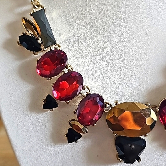 Chico’s Jonie Red and Black Rhinestones Statement Necklace - Picture 4 of 10